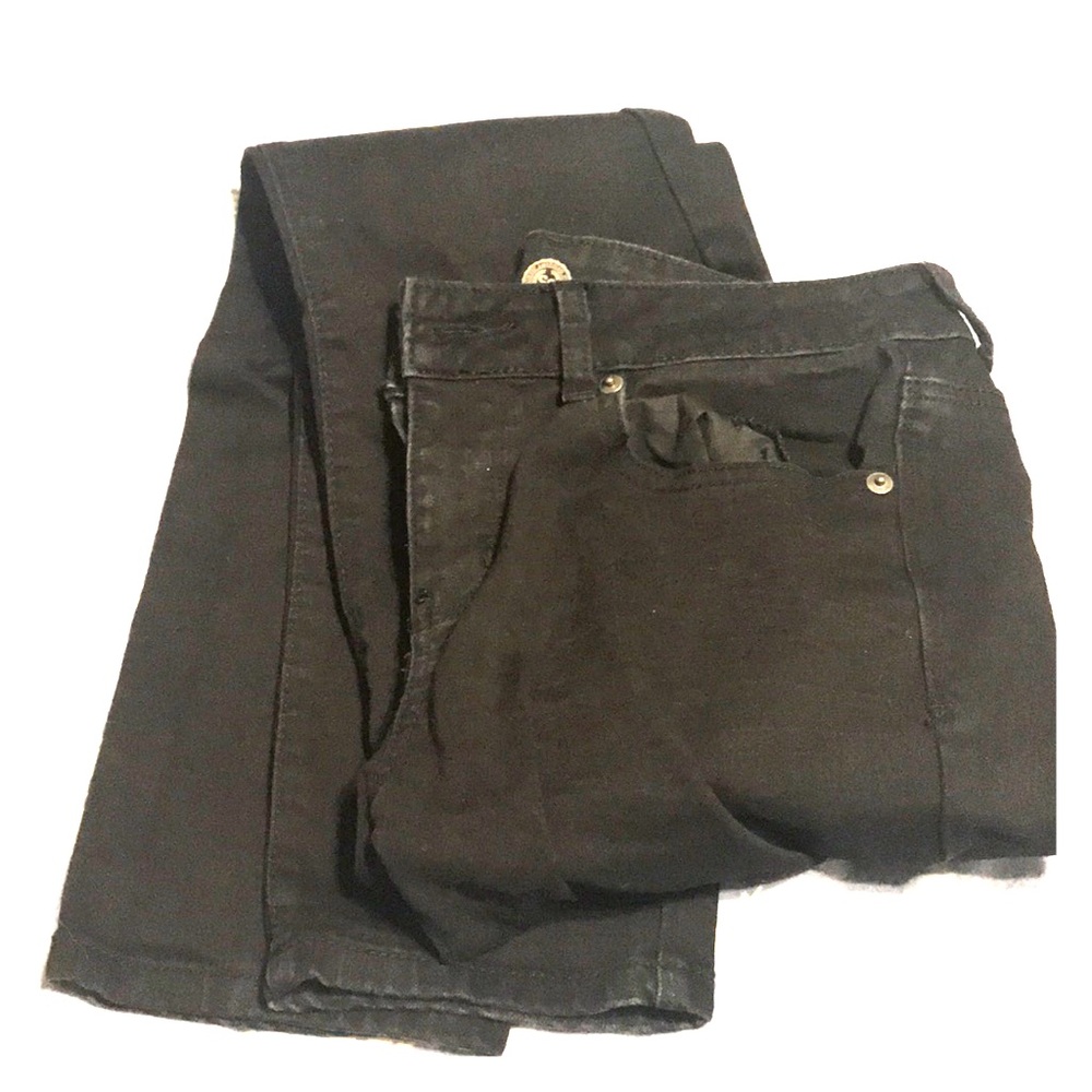 Black skinny jeans never worn